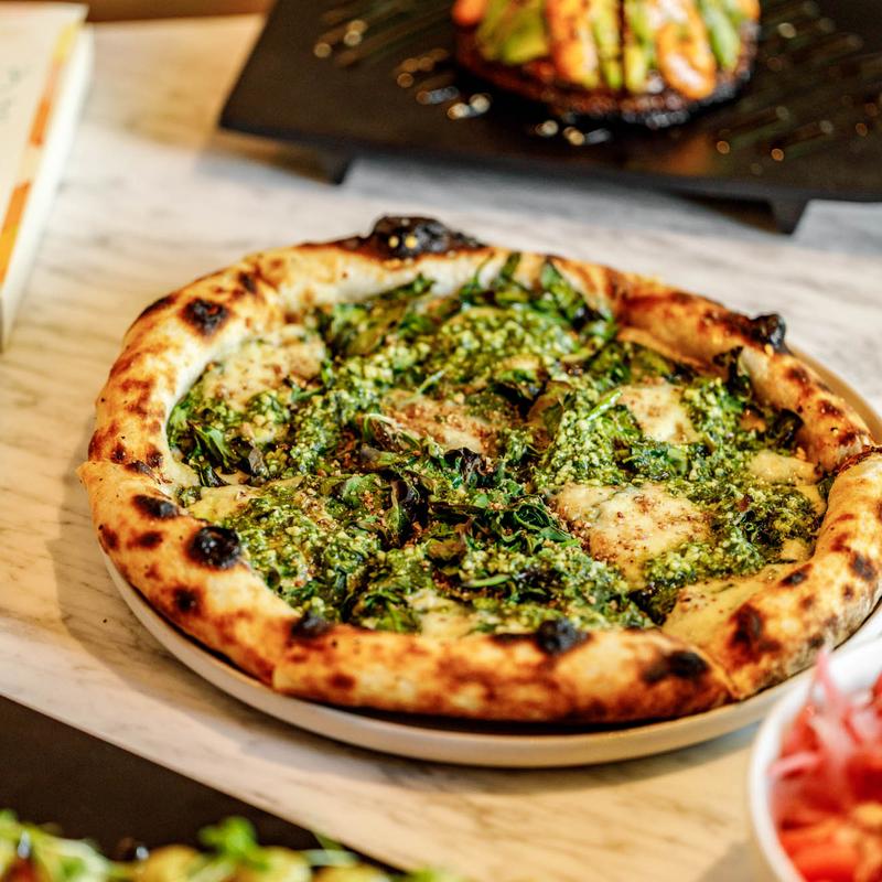 The verde pizza.